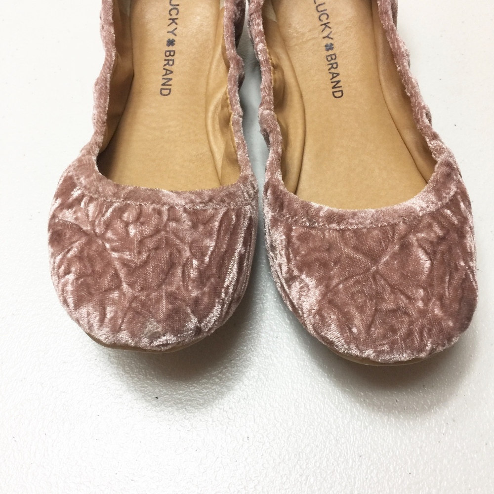 NEW Lucky Brand Crushed Velvet Flats Silver Pink - Picture 7 of 7